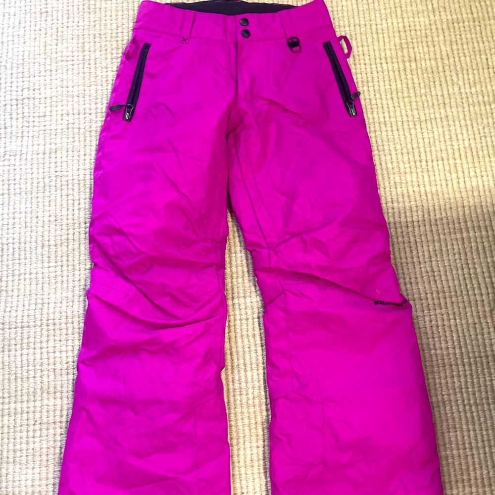 Girls insulted Boulder Gear ski pants. Pink size medium in great condition